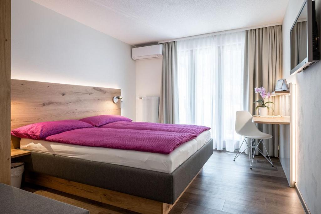 Hotel Zur Traube Brigerbad Екстер'єр фото